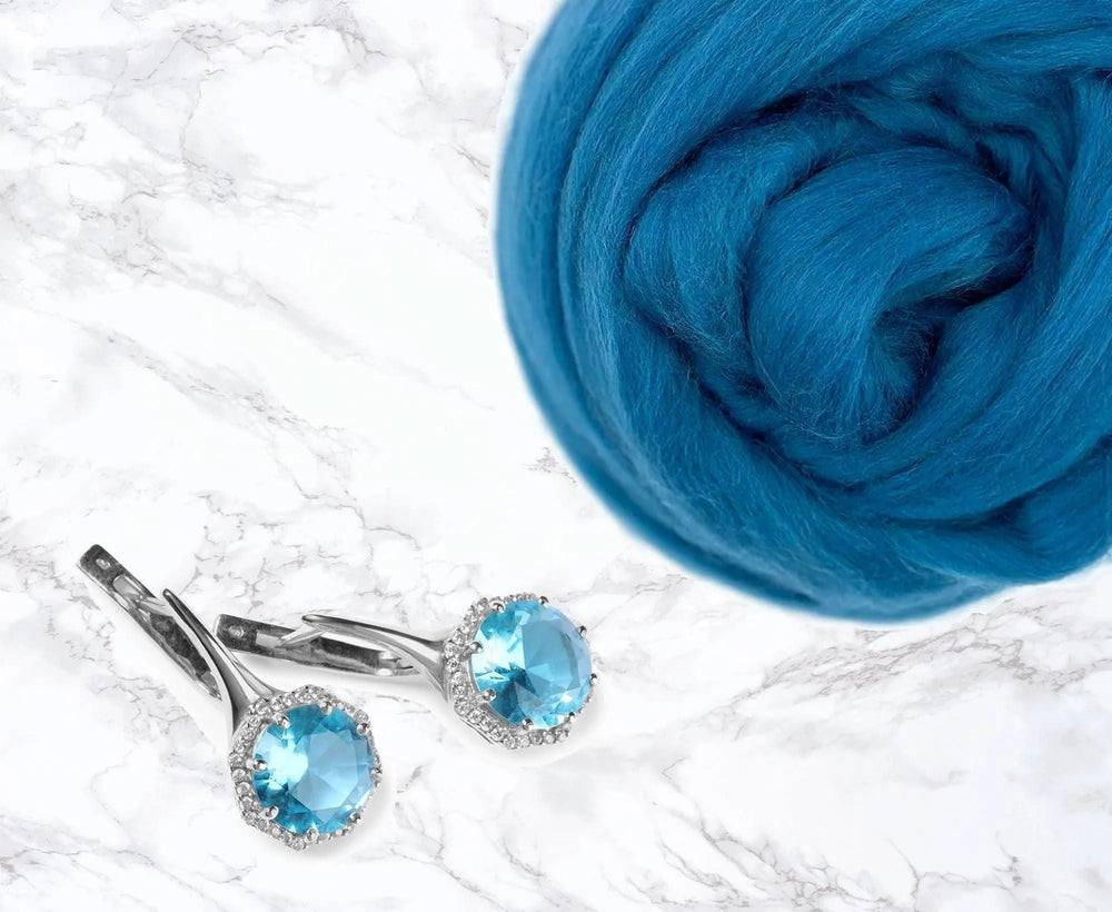 Merino Azure Dyed Wool WoW