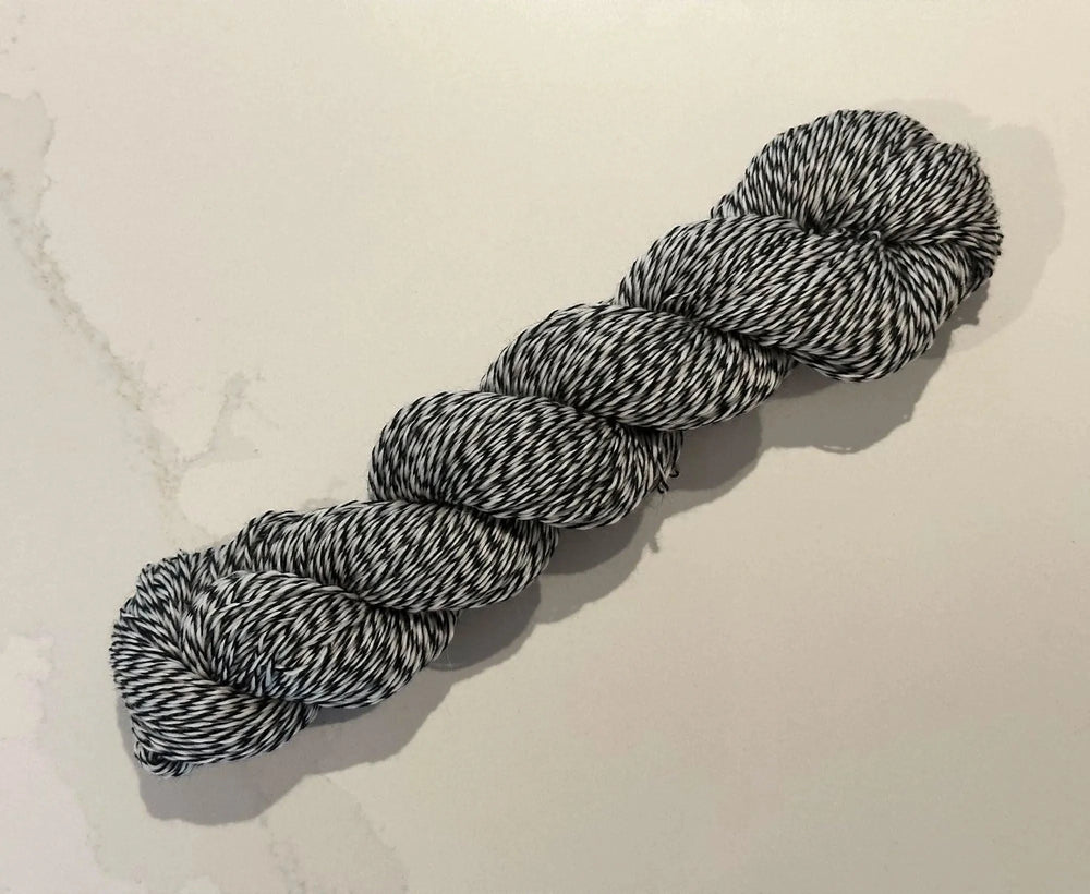 Nero Portoro 4 Ply Yarn Yarn WoW