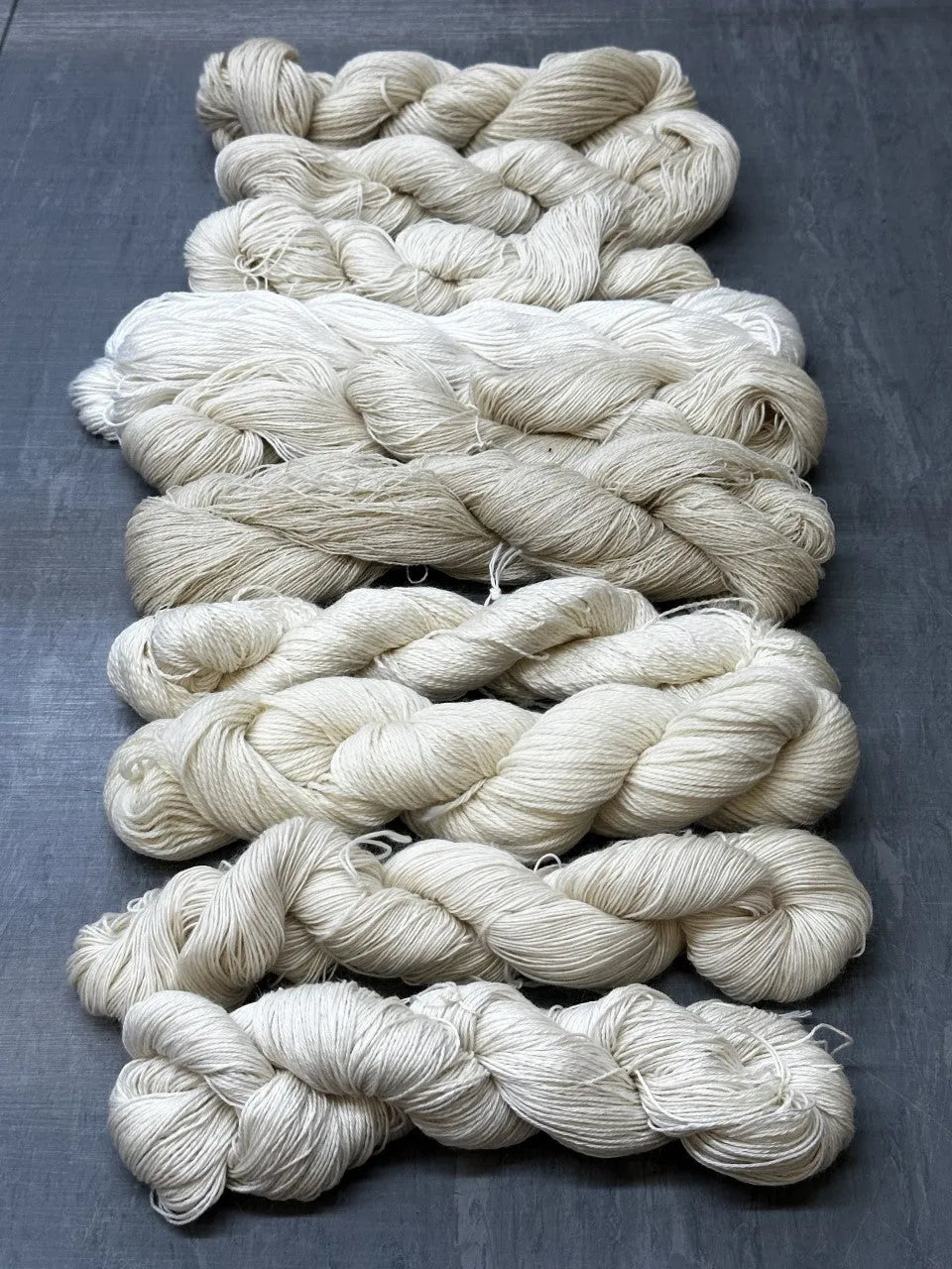 1kg Wool & Wool Blend Undyed Yarn Hanks