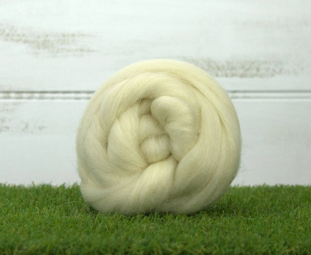 White Jacob Top - World of Wool