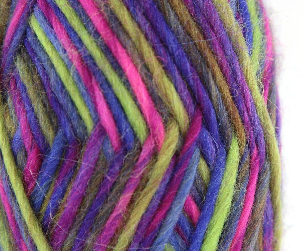 Big Bang Super Chunky | Lightyear Yarn WoW