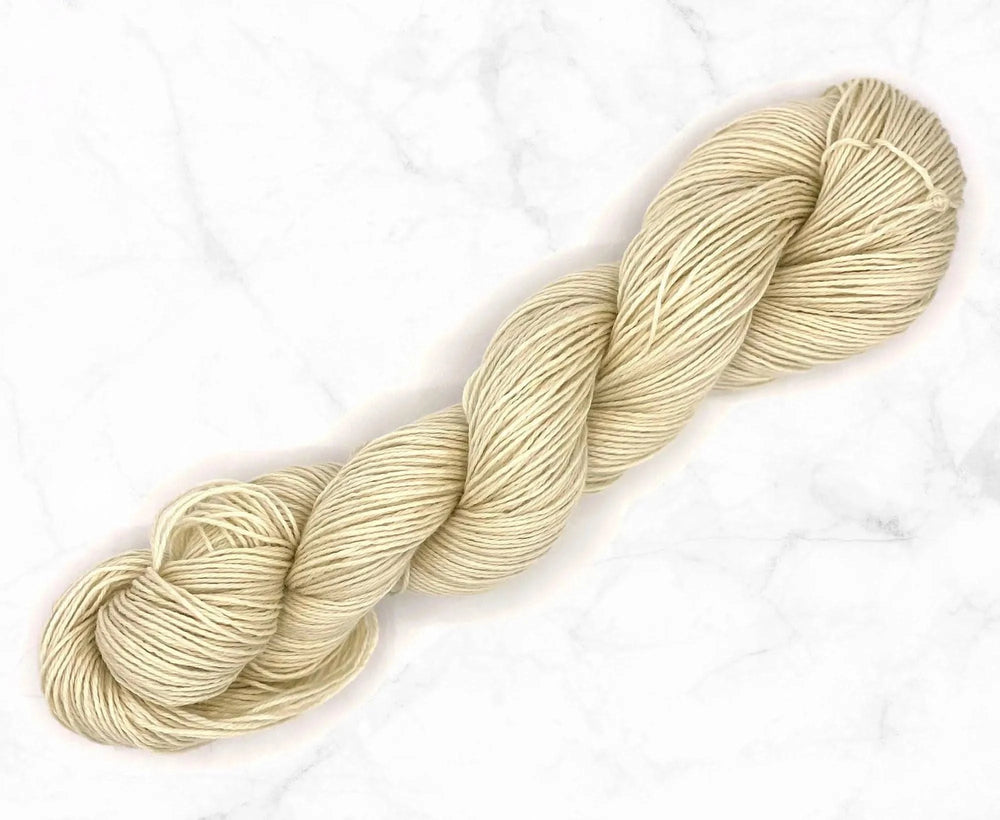 Thassos White DK Yarn Yarn WoW