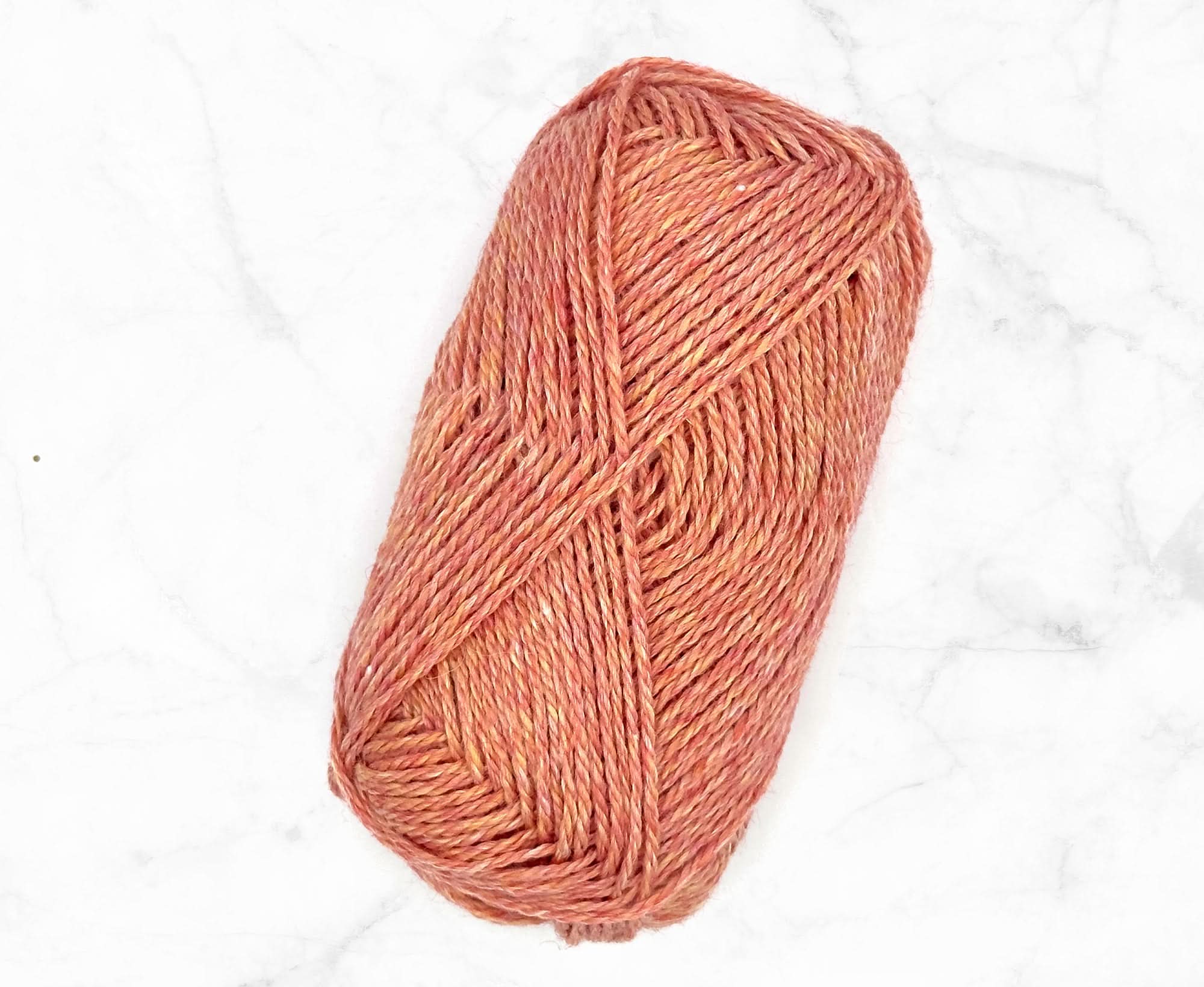 Day 22 / Mrs Claus DK Yarn Yarn WoW
