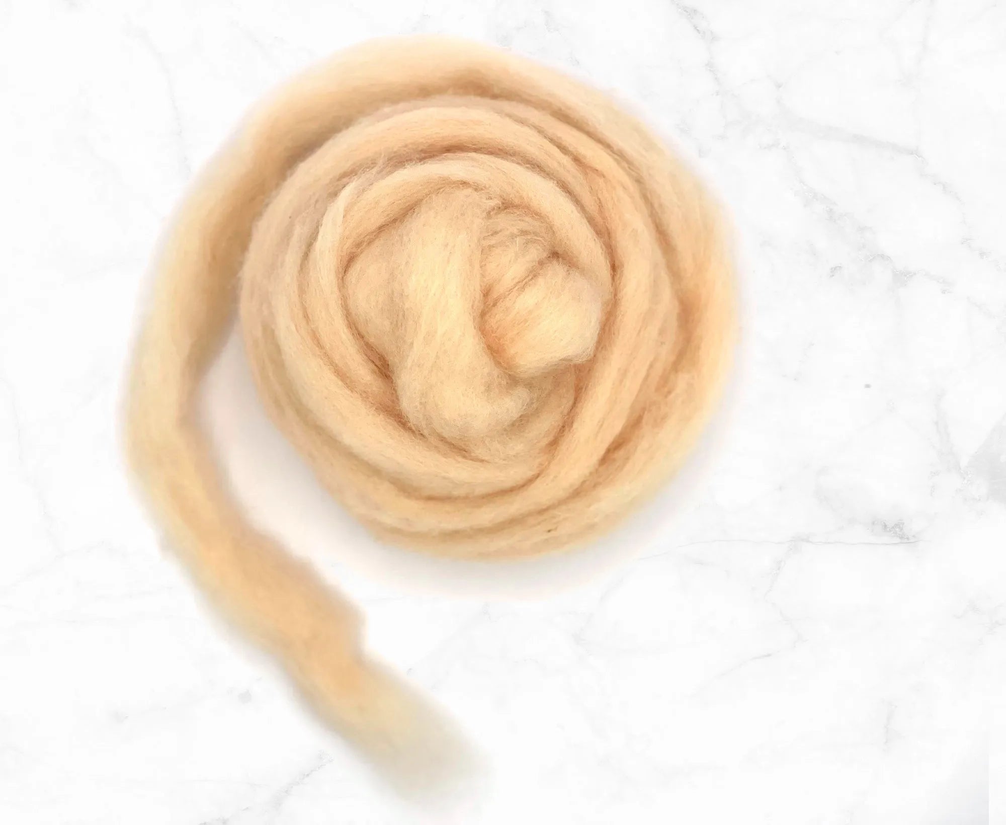 Carded Corriedale Sliver Eggshell.