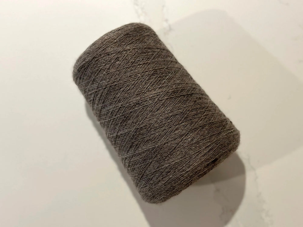 Oatmeal Blue Faced Leicester Weaving Yarn.