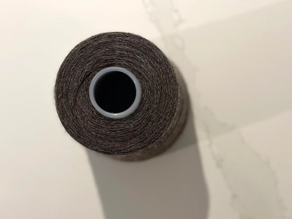 Brown Blue Faced Leicester Weaving Yarn.