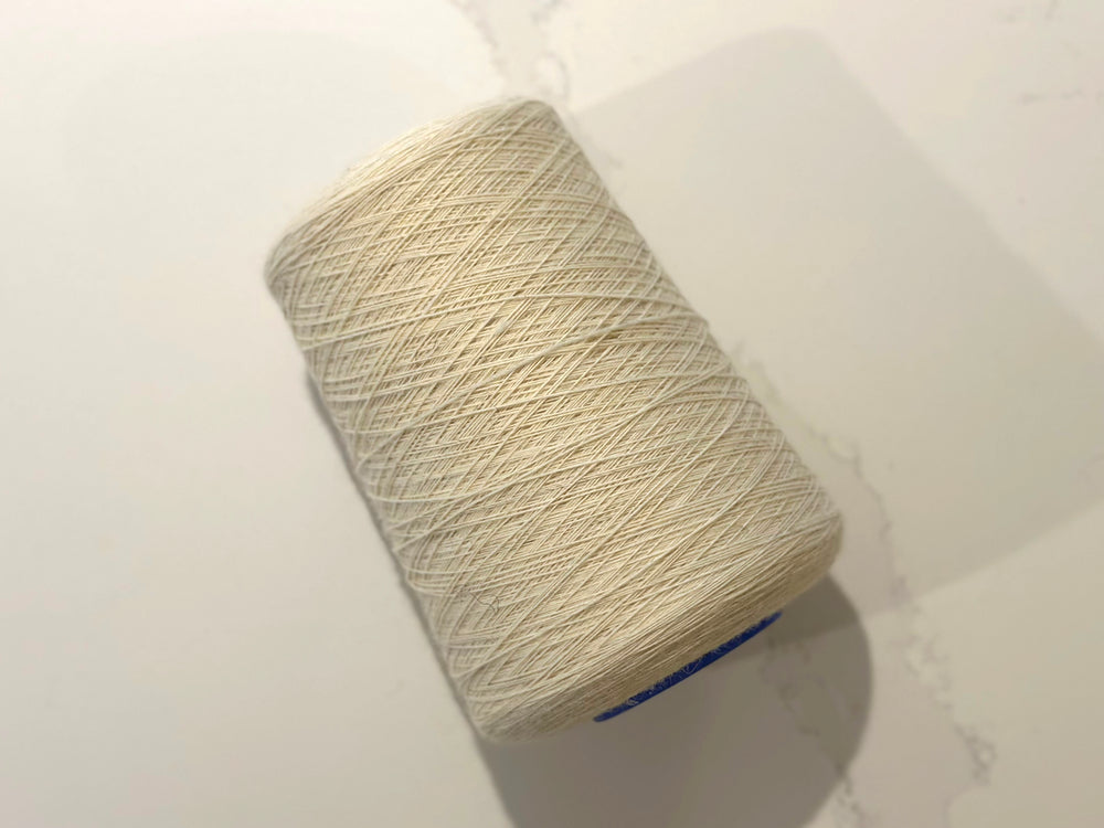 White Jacob Weaving Yarn.