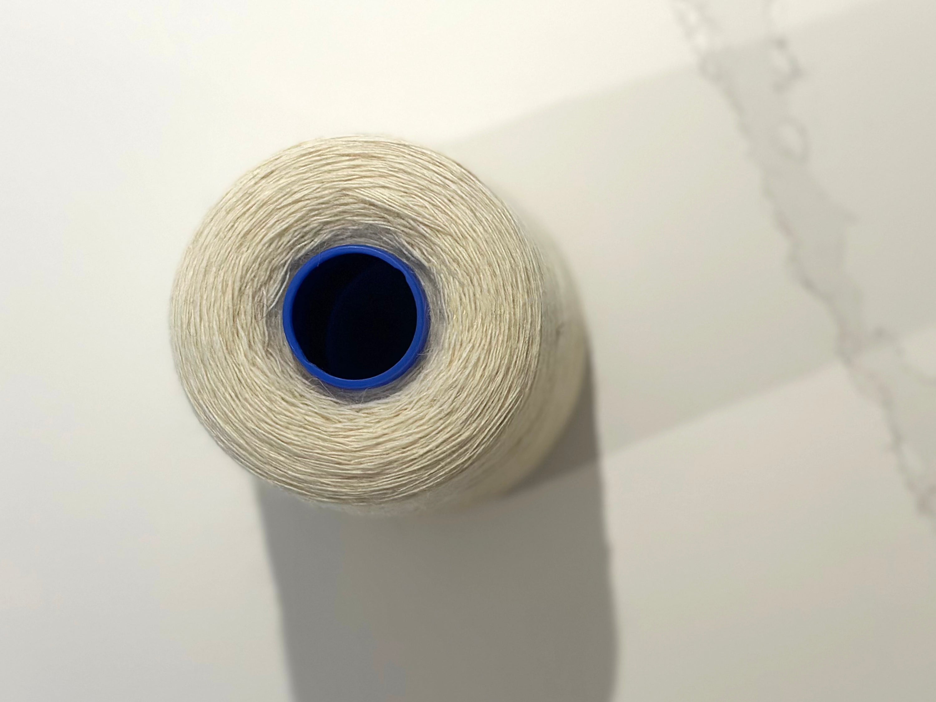 White Jacob Weaving Yarn.