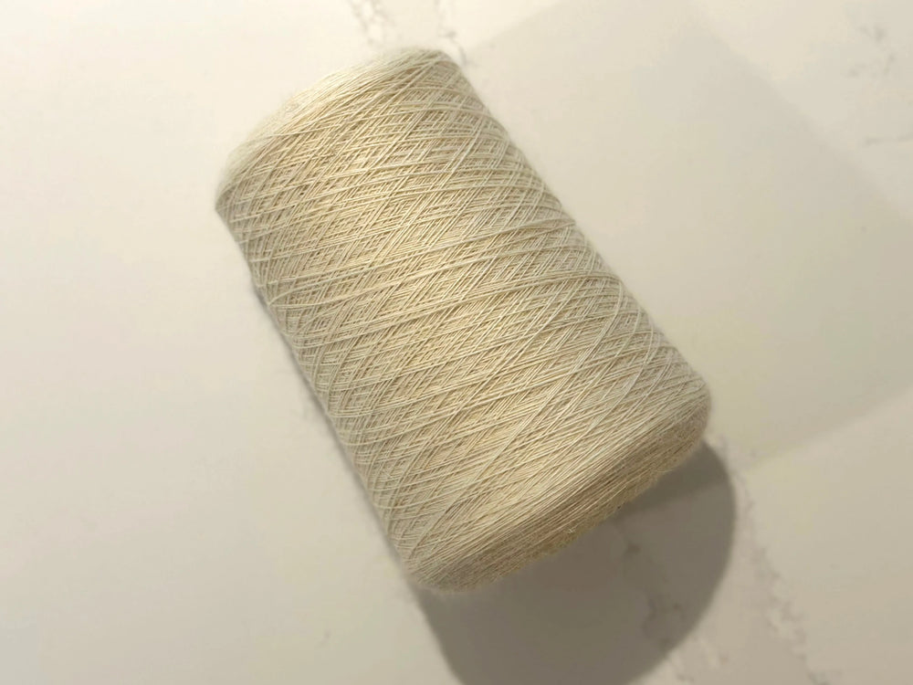 White Wensleydale Weaving Yarn.