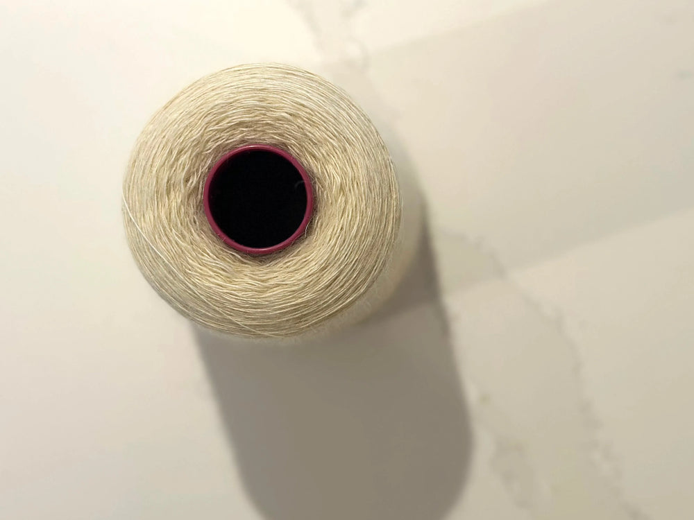 White Wensleydale Weaving Yarn.