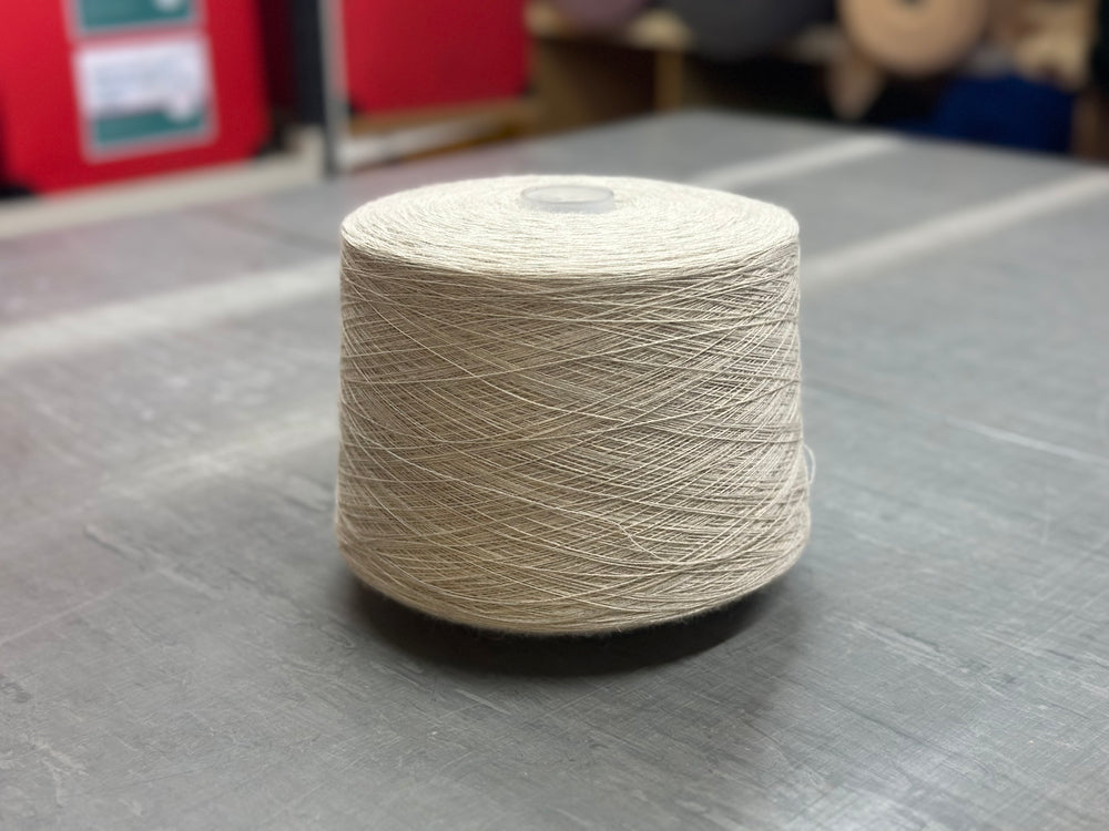 Natural White Wool Rich Yarn
