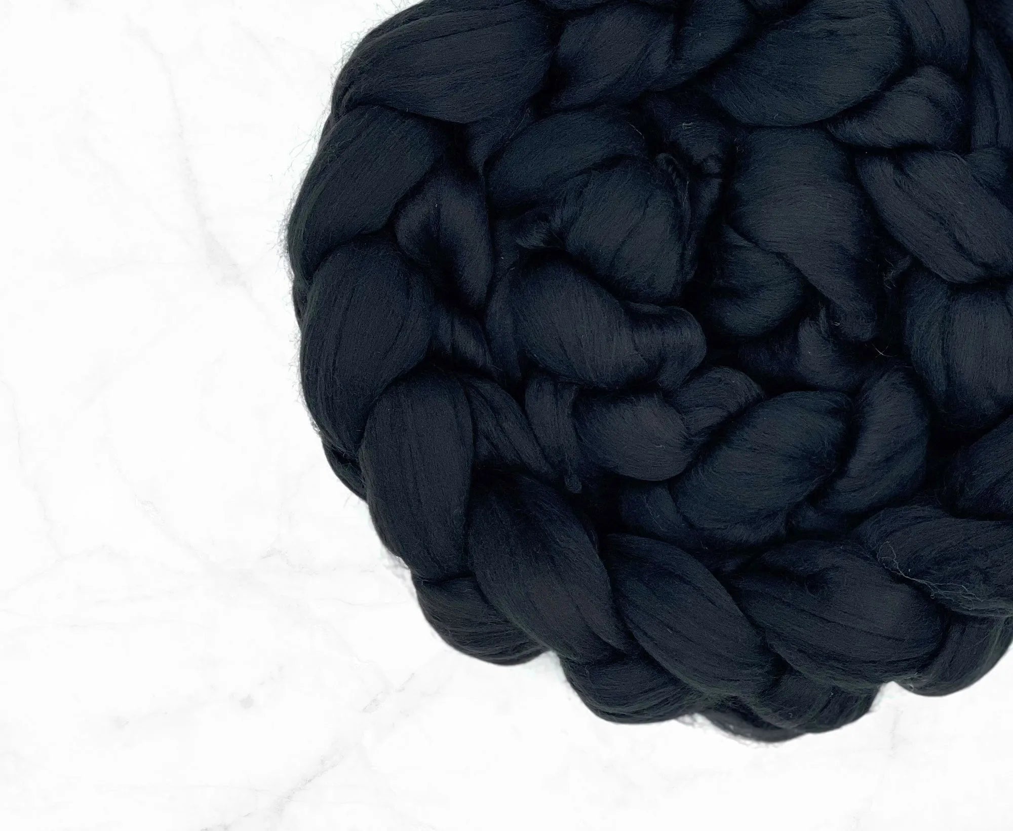 Bio-Nylon Nero Jumbo Yarn.