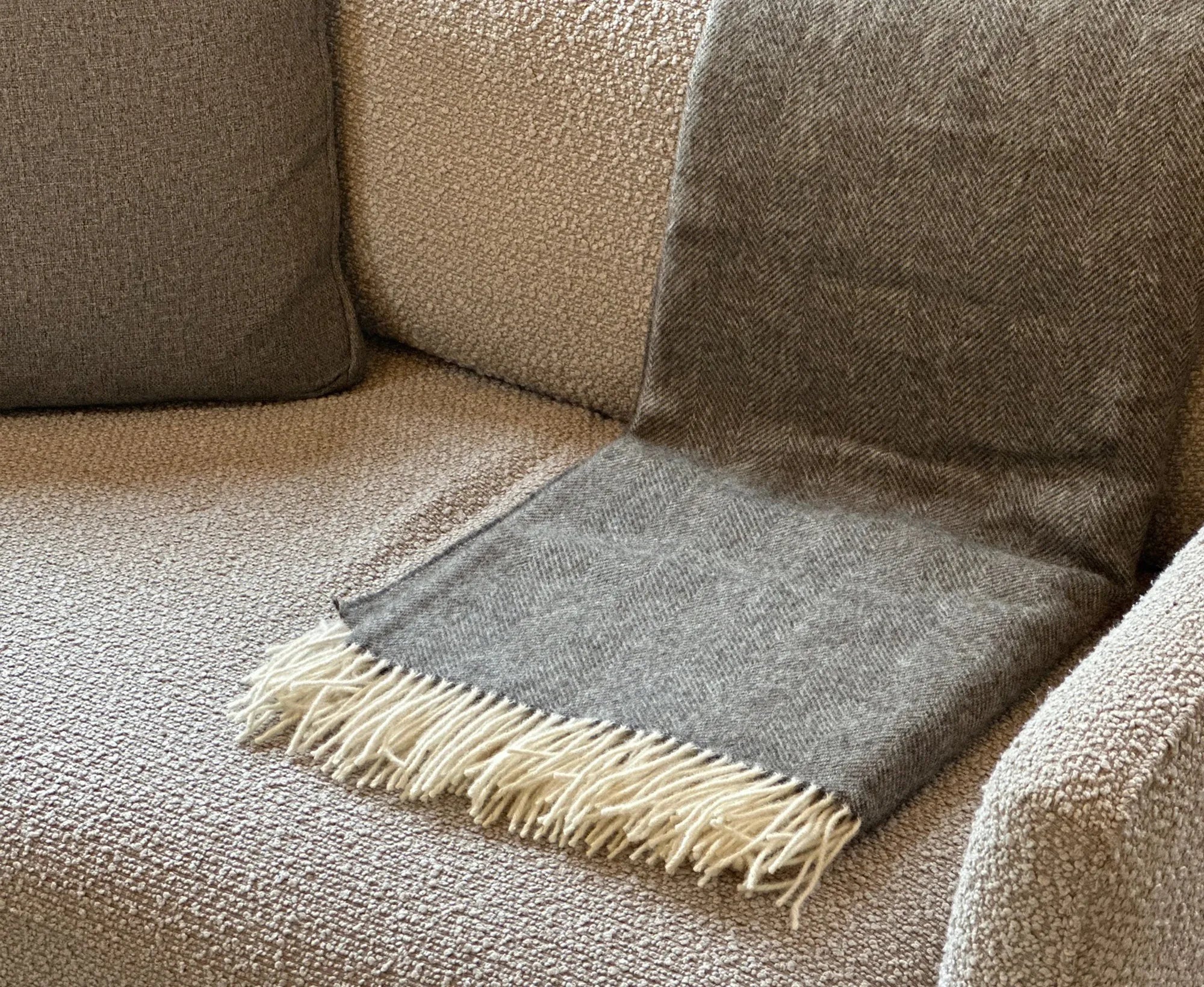 100% Lambswool Herringbone Throw Mid Grey.