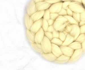 White Lleyn Top Natural Wool Top WoW