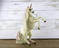 Una The Unicorn | Needle Felting Kit.