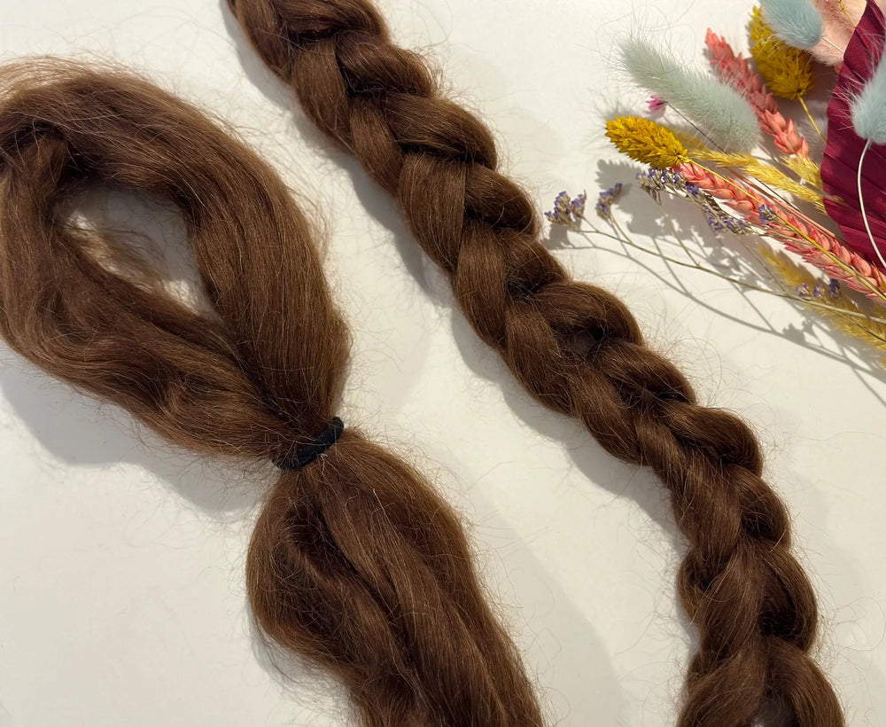 Treasure Chest Wavy Dolls Hair.