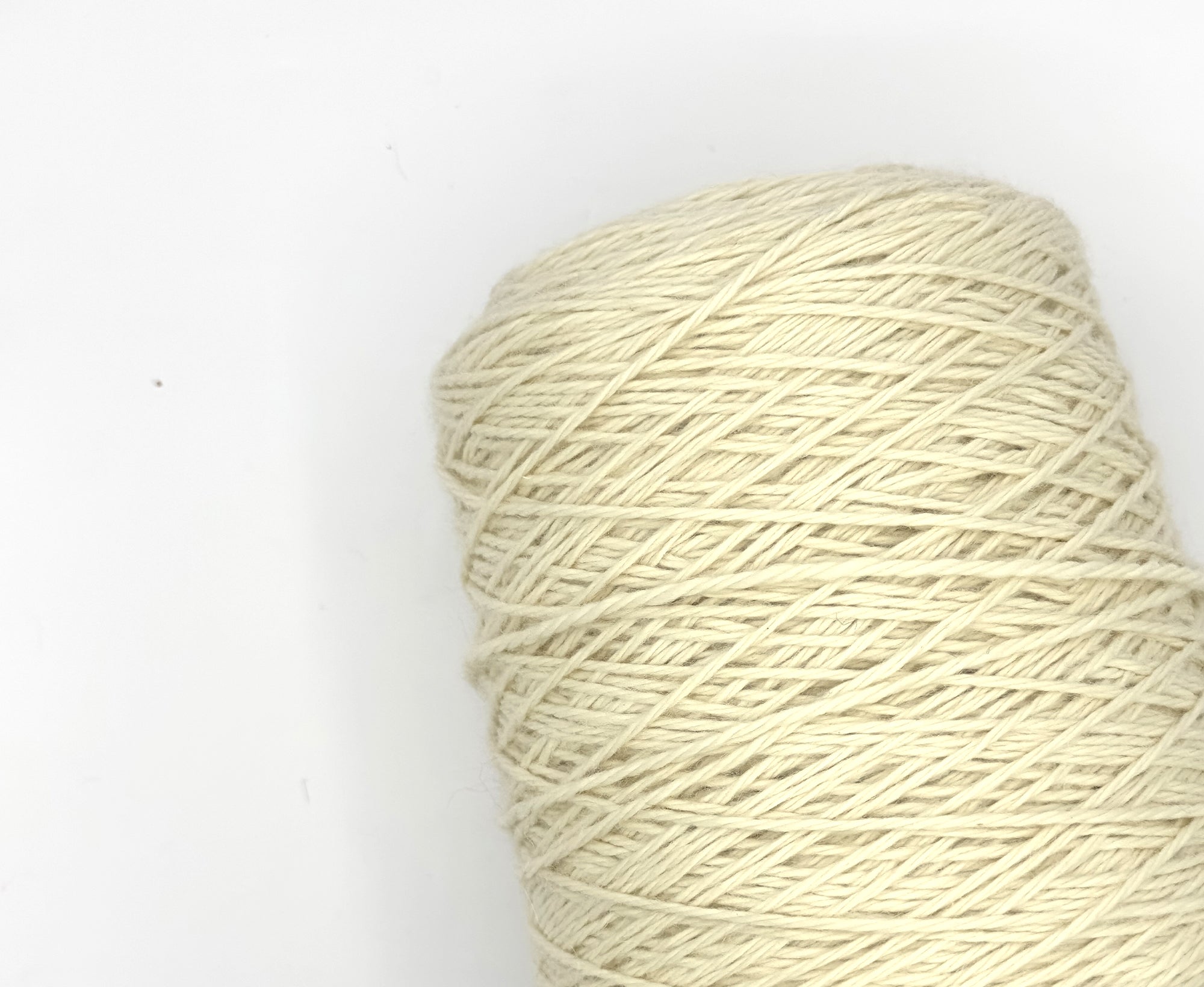 Snuggle Chunky Machine Knitting Yarn.