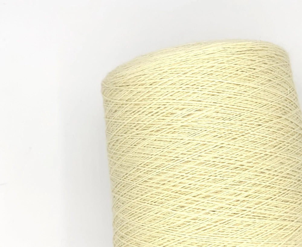 Lilium 4 Ply Machine Knitting Yarn.