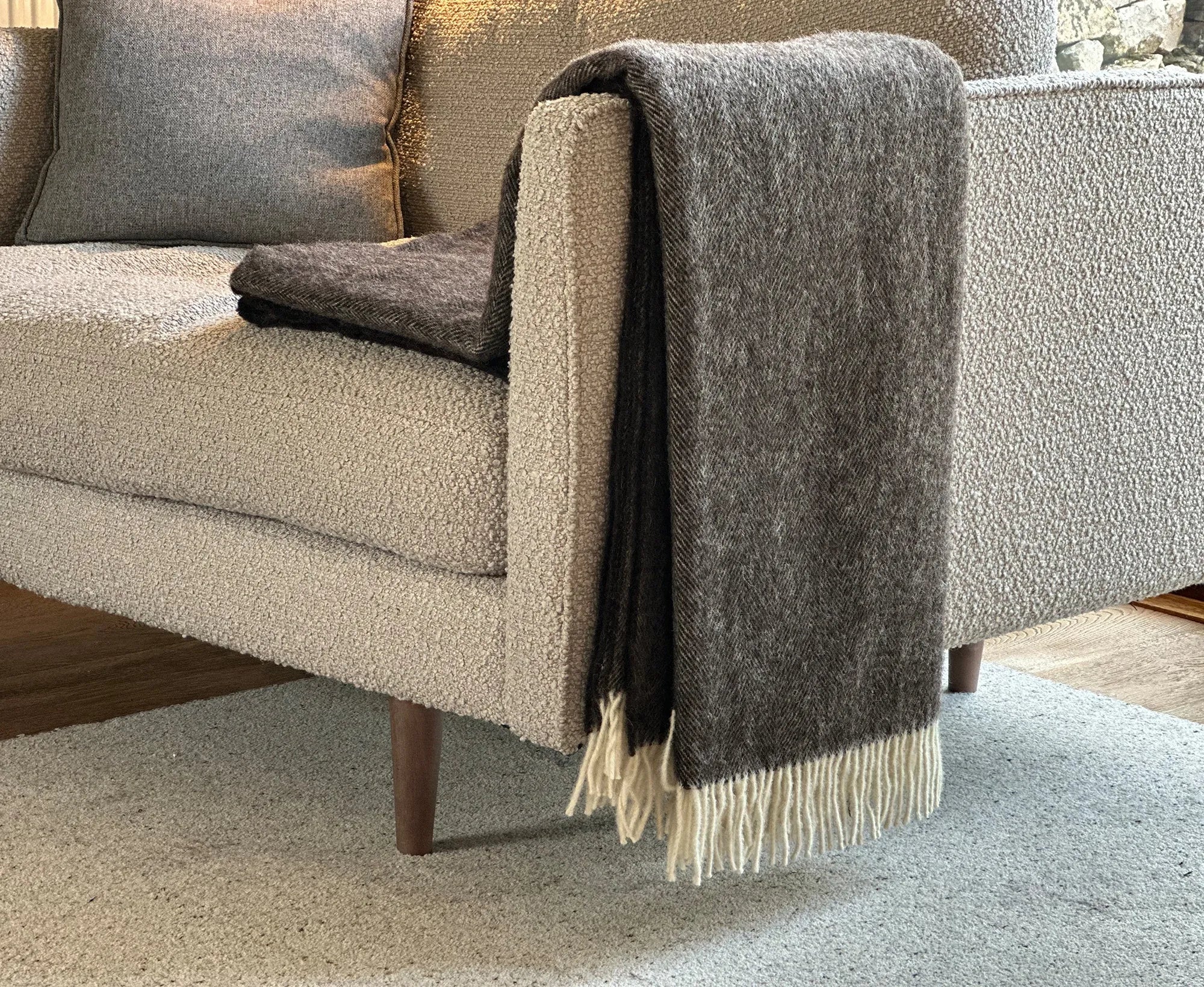 100% Zwartbles Lambswool Herringbone Throw Natural Brown XL.
