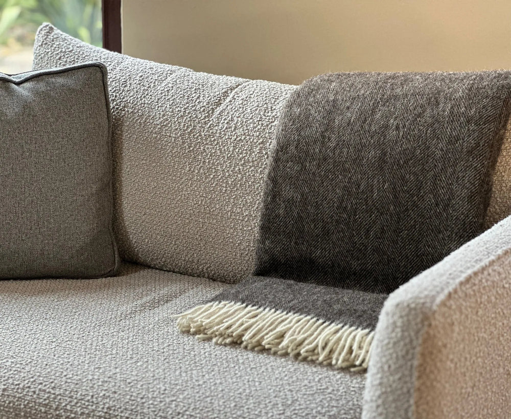 100% Zwartbles Lambswool Herringbone Throw Natural Brown XL.