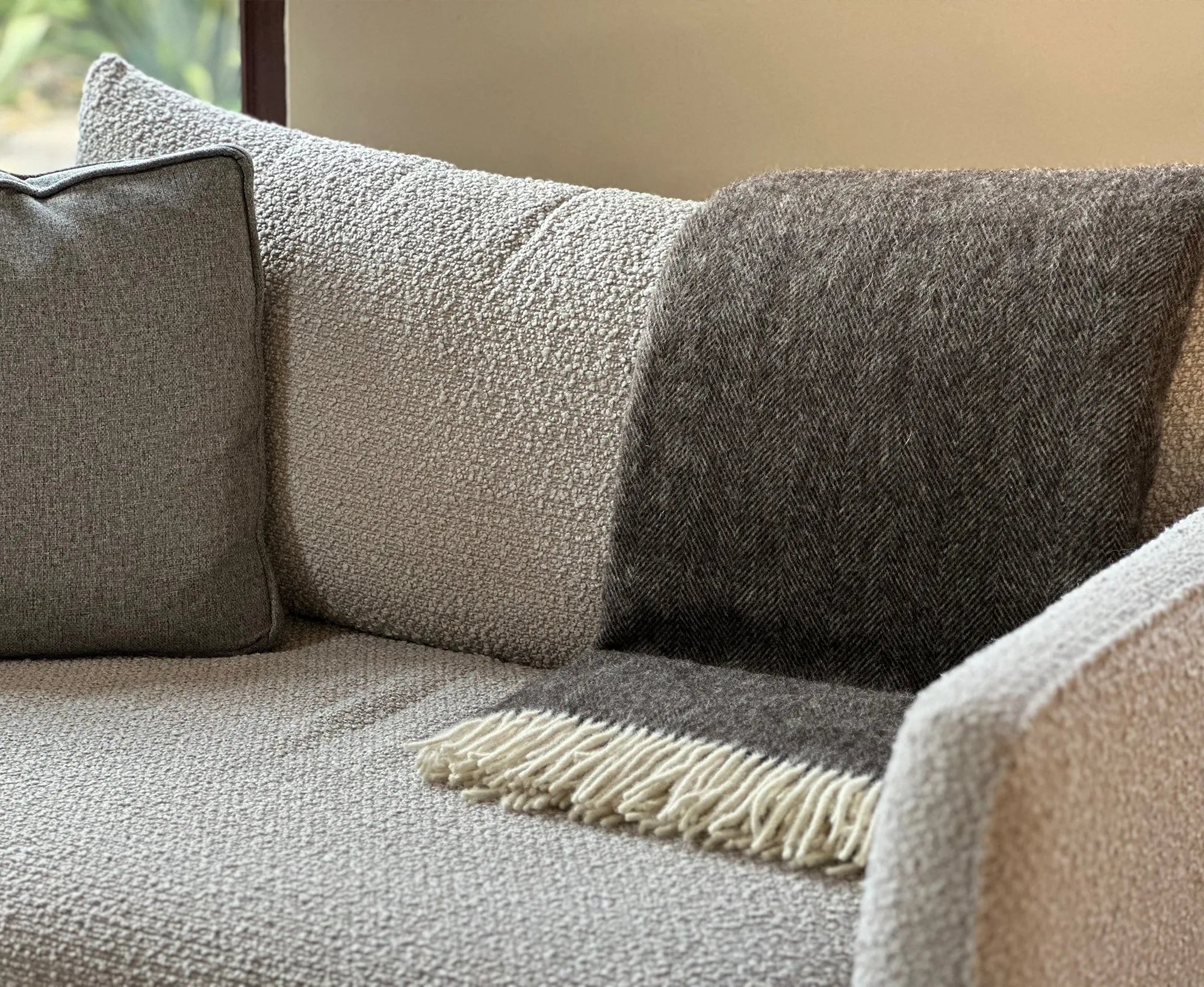 100% Zwartbles Lambswool Herringbone Throw Natural Brown XL.