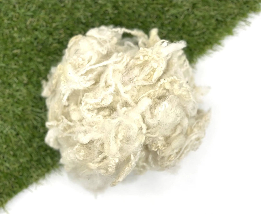 Scoured Blue Faced Leicester Fleecewool.