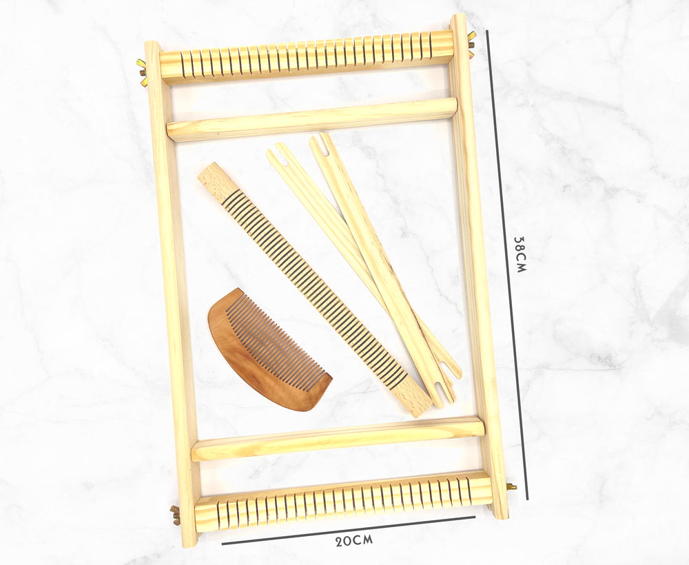 38cm x 20cm Wooden Weaving Loom.