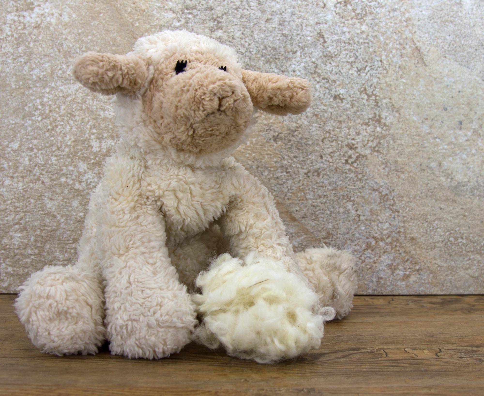 Scoured White Lambswool.