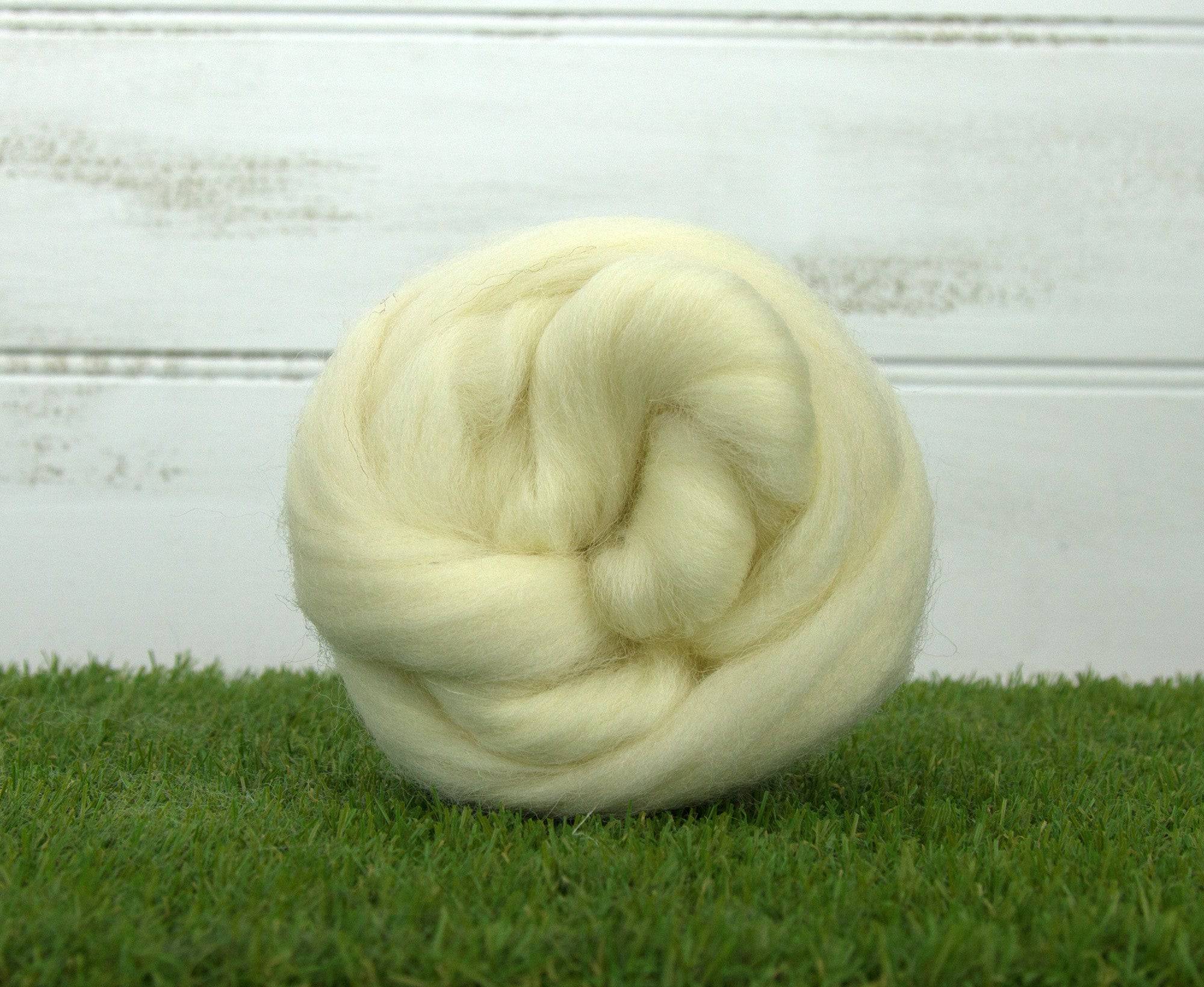 White Cheviot Top Superwashed - World of Wool