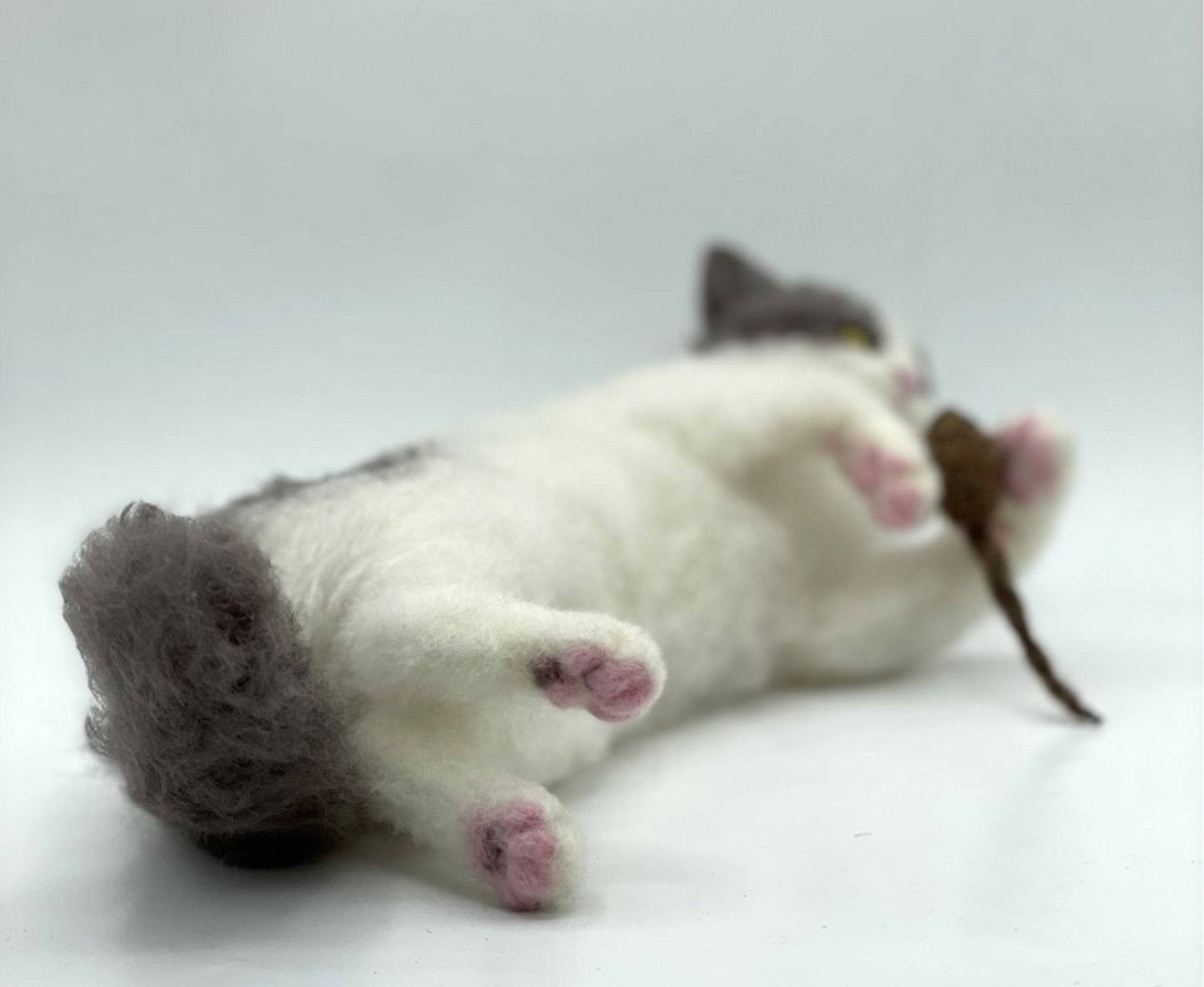Simon's Cat and Kitten Needle Felt Kits 100% BRITISH WOOL -  UK