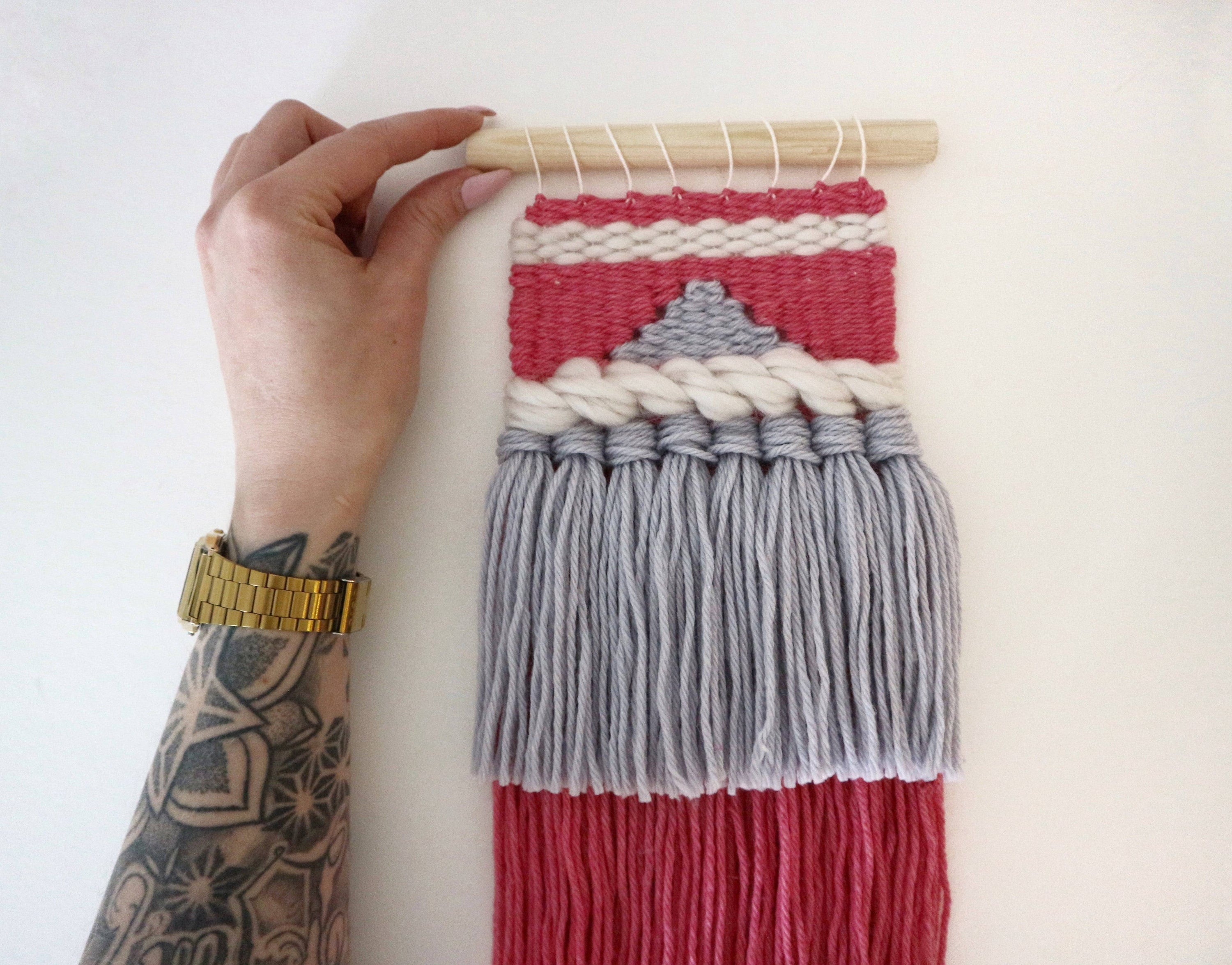 Handwoven Wall Hanging Kit - Rookie - World of Wool